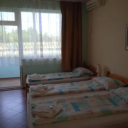 за гости нептун בית הארחה 3*