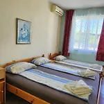 за гости нептун Tsarevo