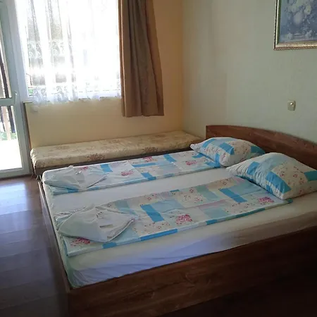 за гости нептун 3*