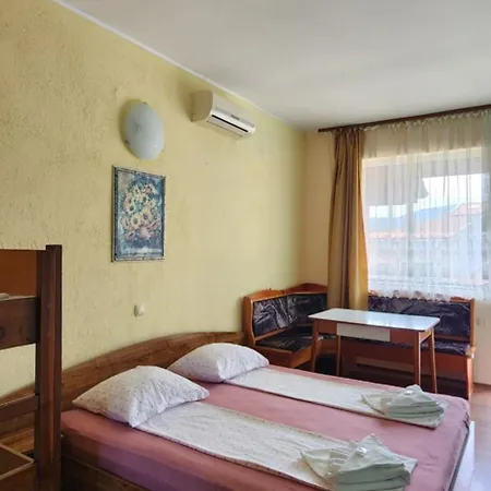 за гости нептун Affittacamere 3*